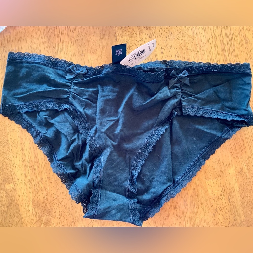 Two pair VS NWT XL cotton low rise hip hugger - Picture 3 of 6